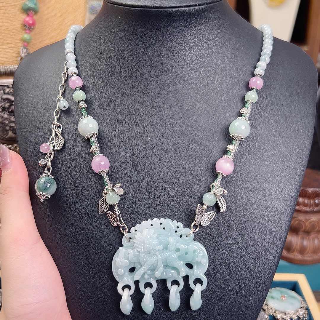 翡翠未镶嵌套链项链