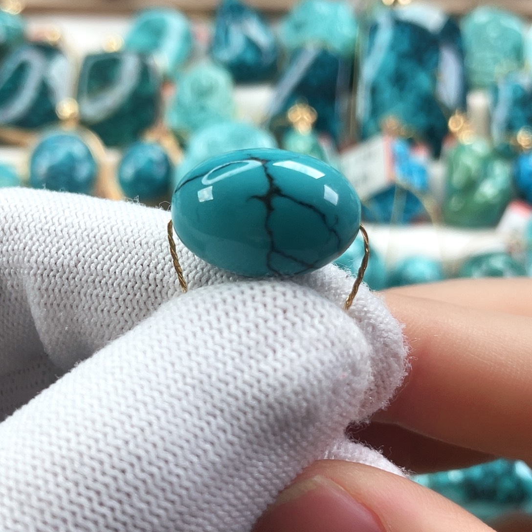 绿松石未镶嵌车挂