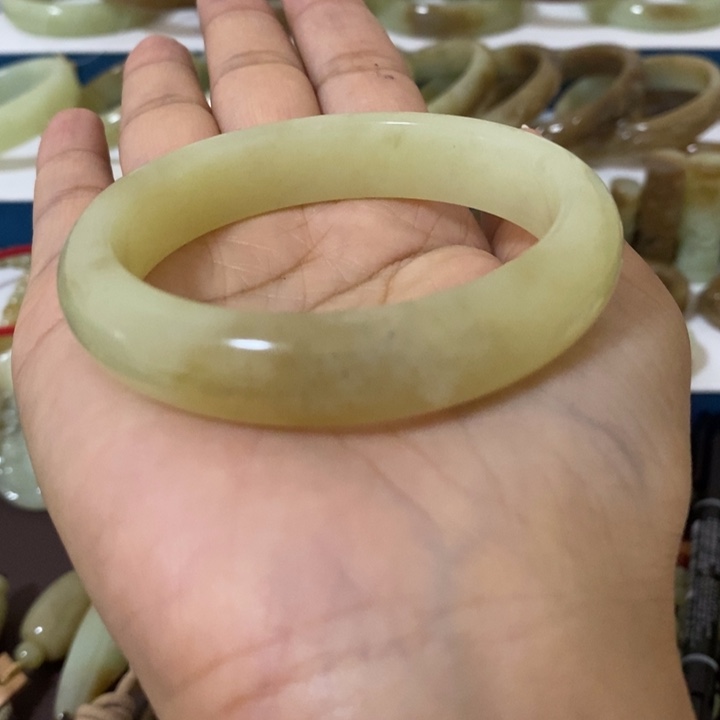 和田玉手镯未镶嵌?*?