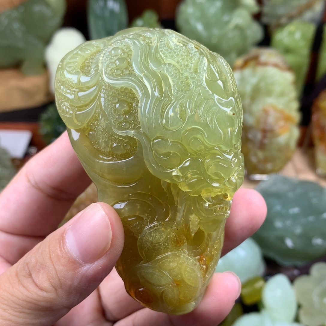 未镶嵌岫玉手把件