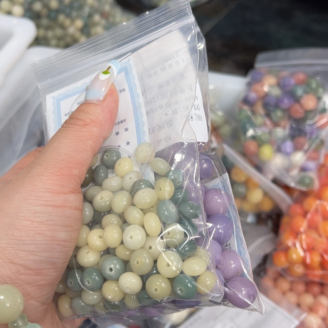 白玉菩提吊坠z微瑕锅底11mm/100+20颗