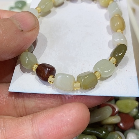 石英岩玉手链合金