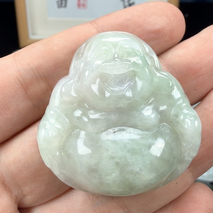 翡翠挂件未镶嵌翡翠