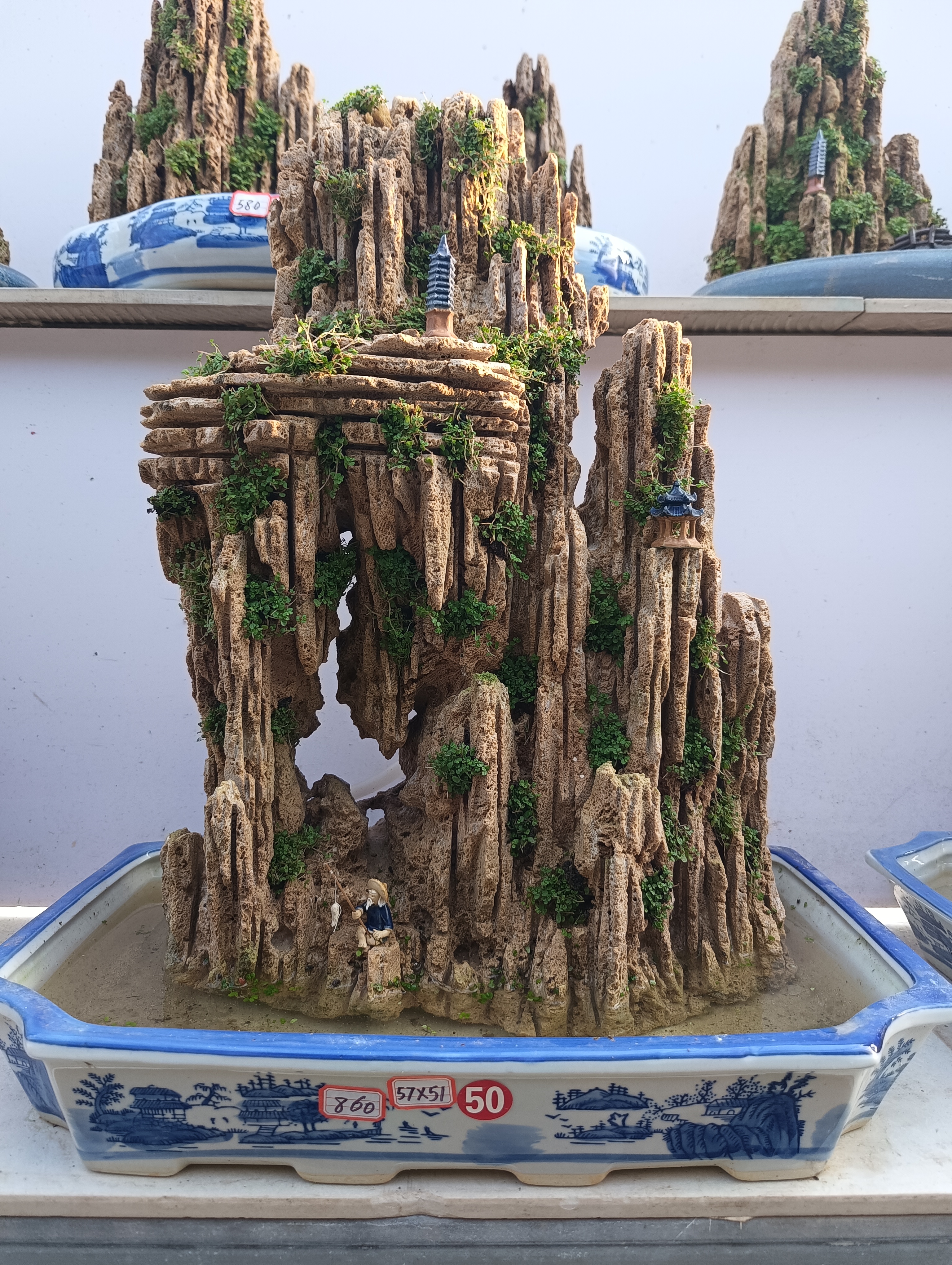 高57，长51，吸水石绿植盆景