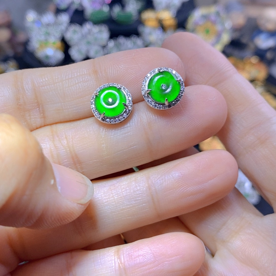 翡翠耳钉银S925镶嵌天然翡翠