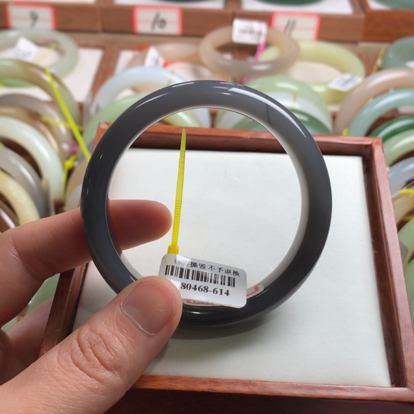 【闪购商品】和田玉手镯未镶嵌54.5