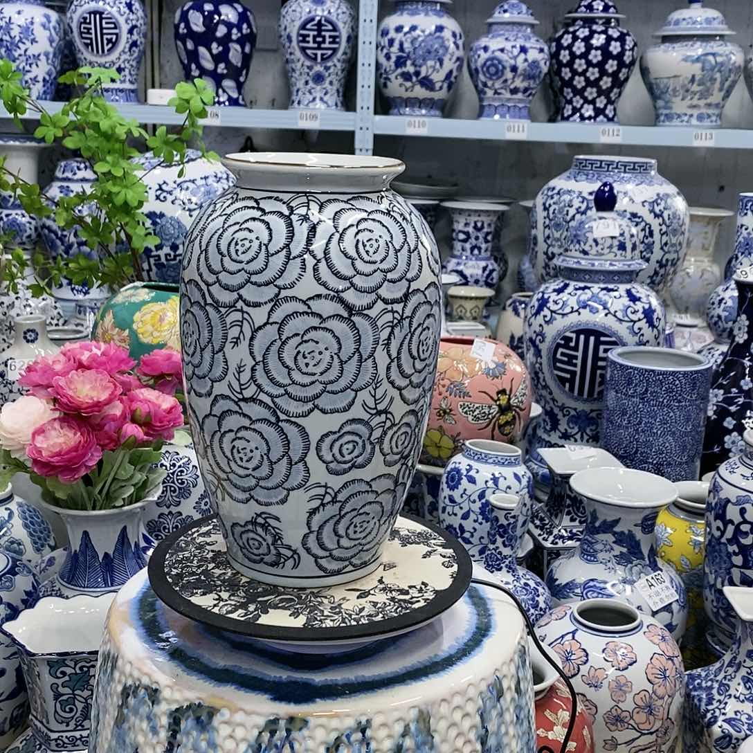 【闪购商品】摆件萝卜瓶瓷器摆件…………………………