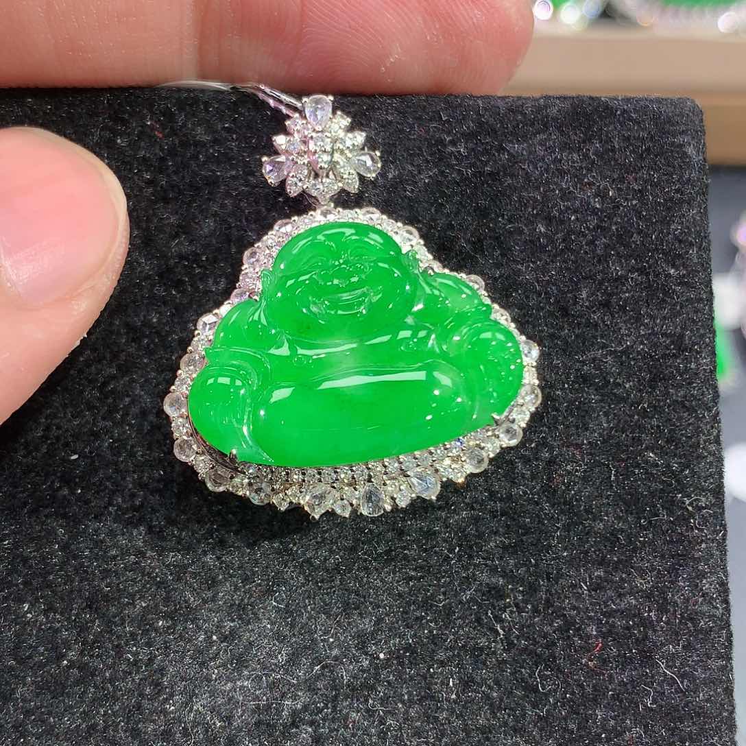 翡翠吊坠(赠链)18K金镶嵌