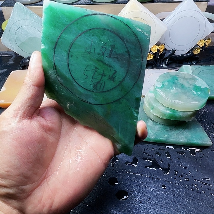 【闪购商品】石英质玉手镯未镶嵌小*加工定制