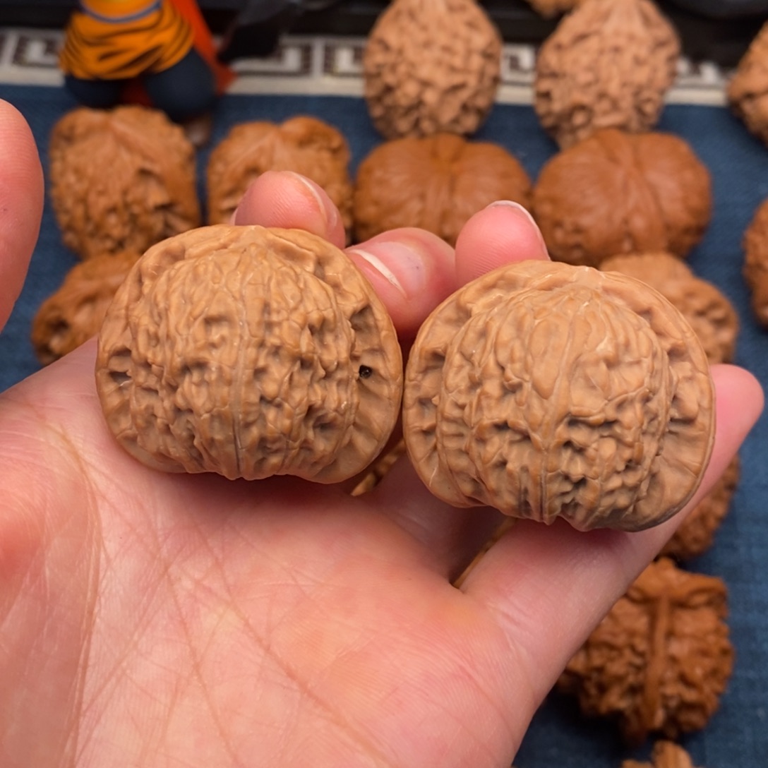 文玩核桃把件37全品闷白