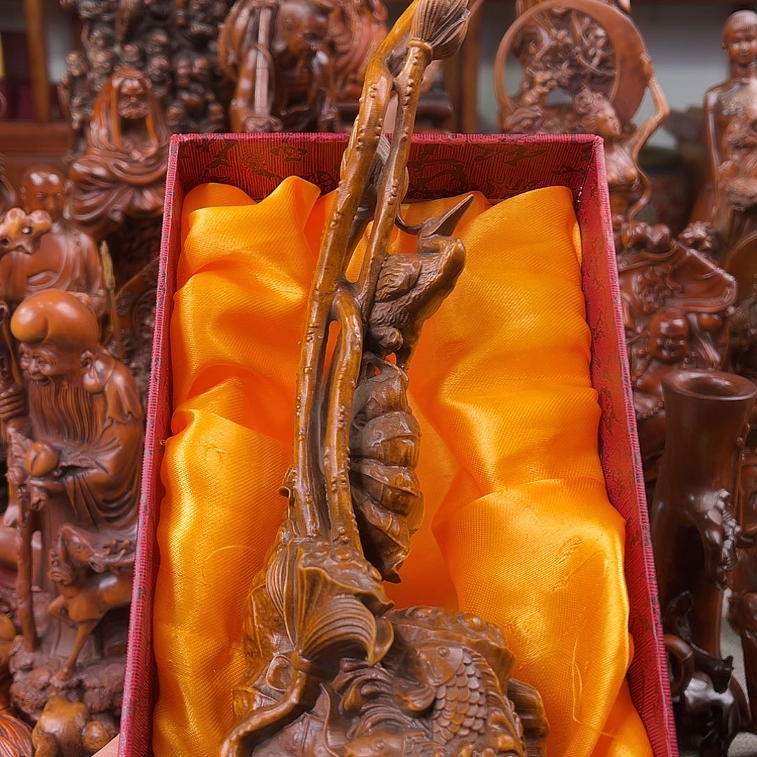 黄杨木黄杨木雕刻高度30厘米