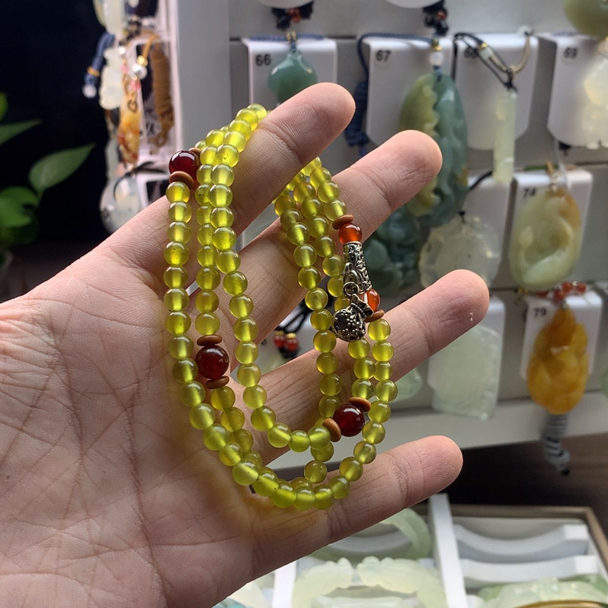 【闪购商品】蛇纹石玉颈饰未镶嵌