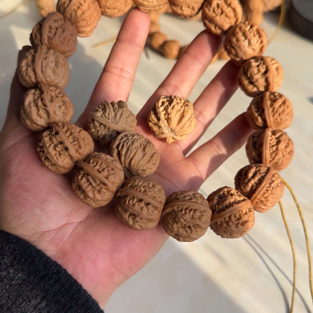 加***y文玩核桃吊坠磨盘小核桃