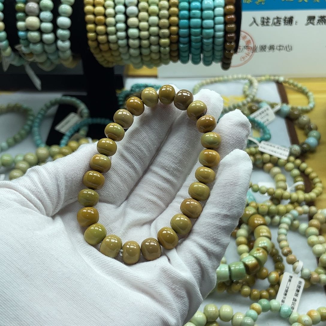 未镶嵌绿松石珠宝奇石