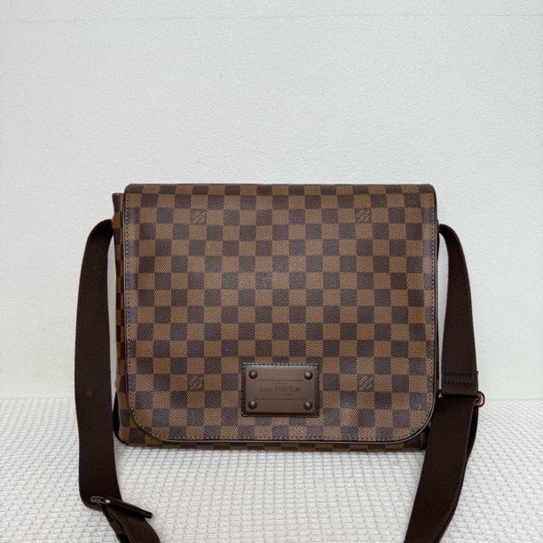 99新 LouisVuitton/路易威登 5928/男士时尚棕棋盘格中号邮差包