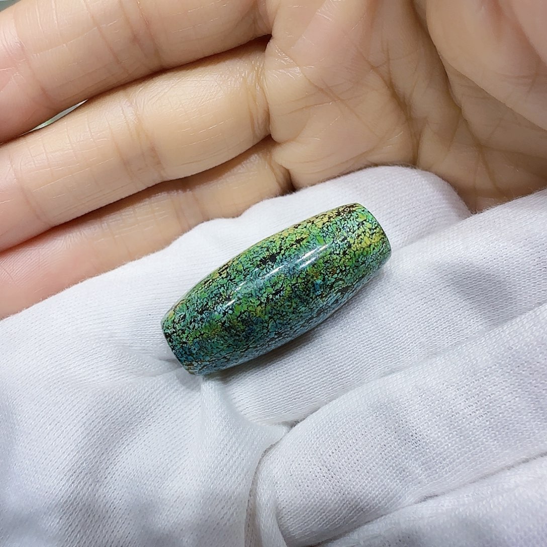 绿松石未镶嵌原矿绿松石