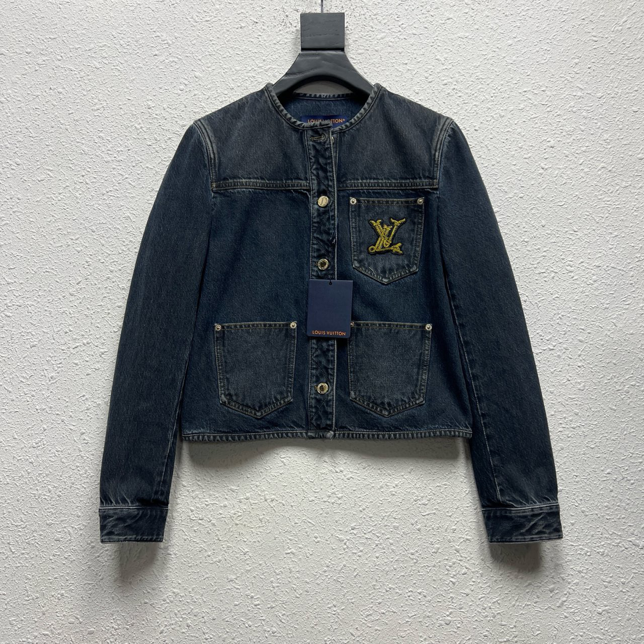 全新未使用 LouisVuitton/路易威登 徽标短牛仔外套 40码 DY11621