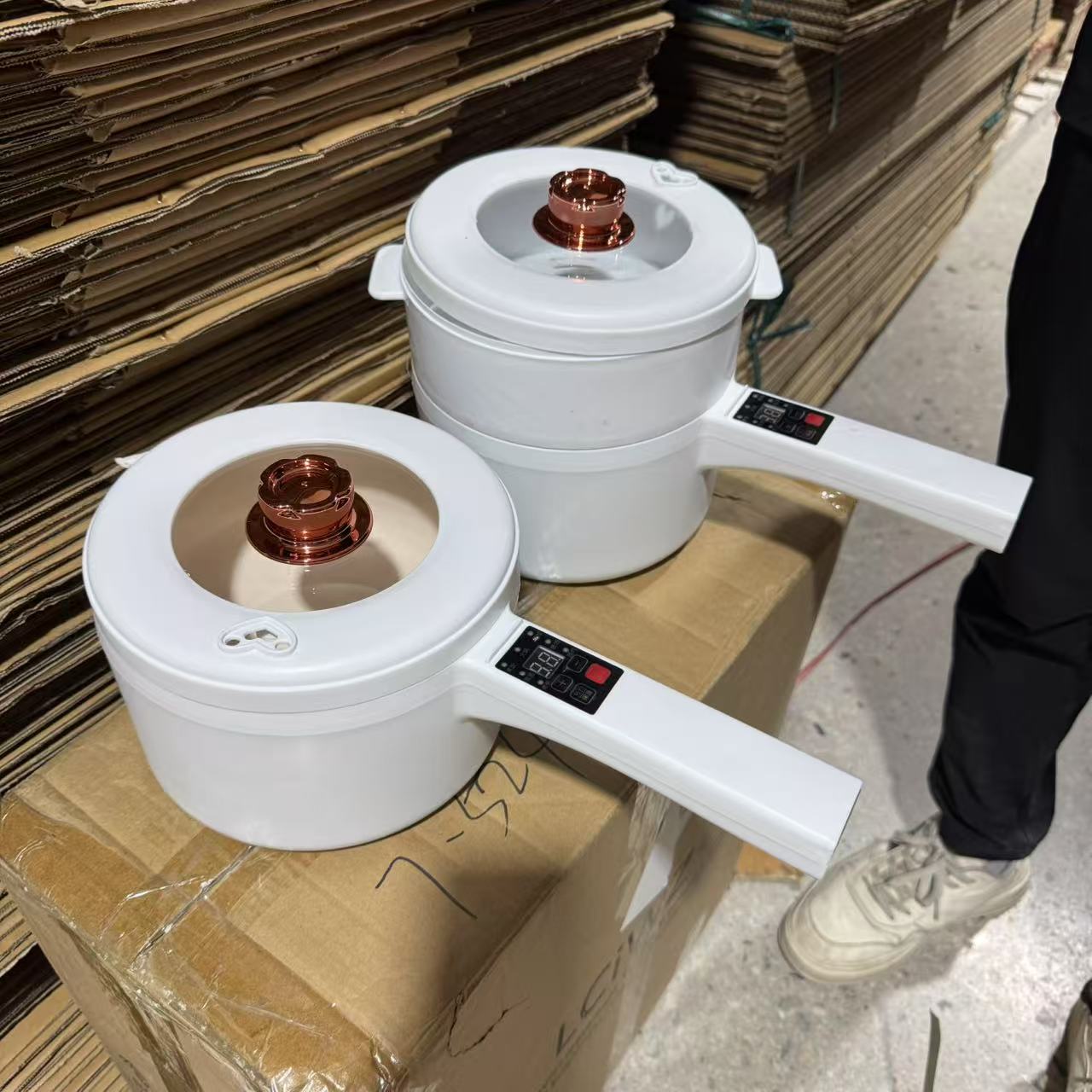 YY-A20（款式混发，单双层混发）电煮锅20CM口径库存尾货汤锅（三楼）