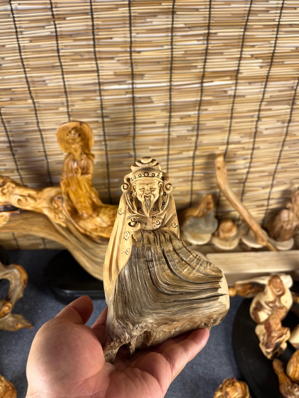 崖柏财神啦啦啦啦啦啦啦啦啦