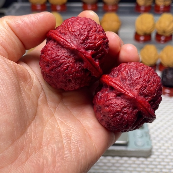 文玩核桃把件22团凤绣球