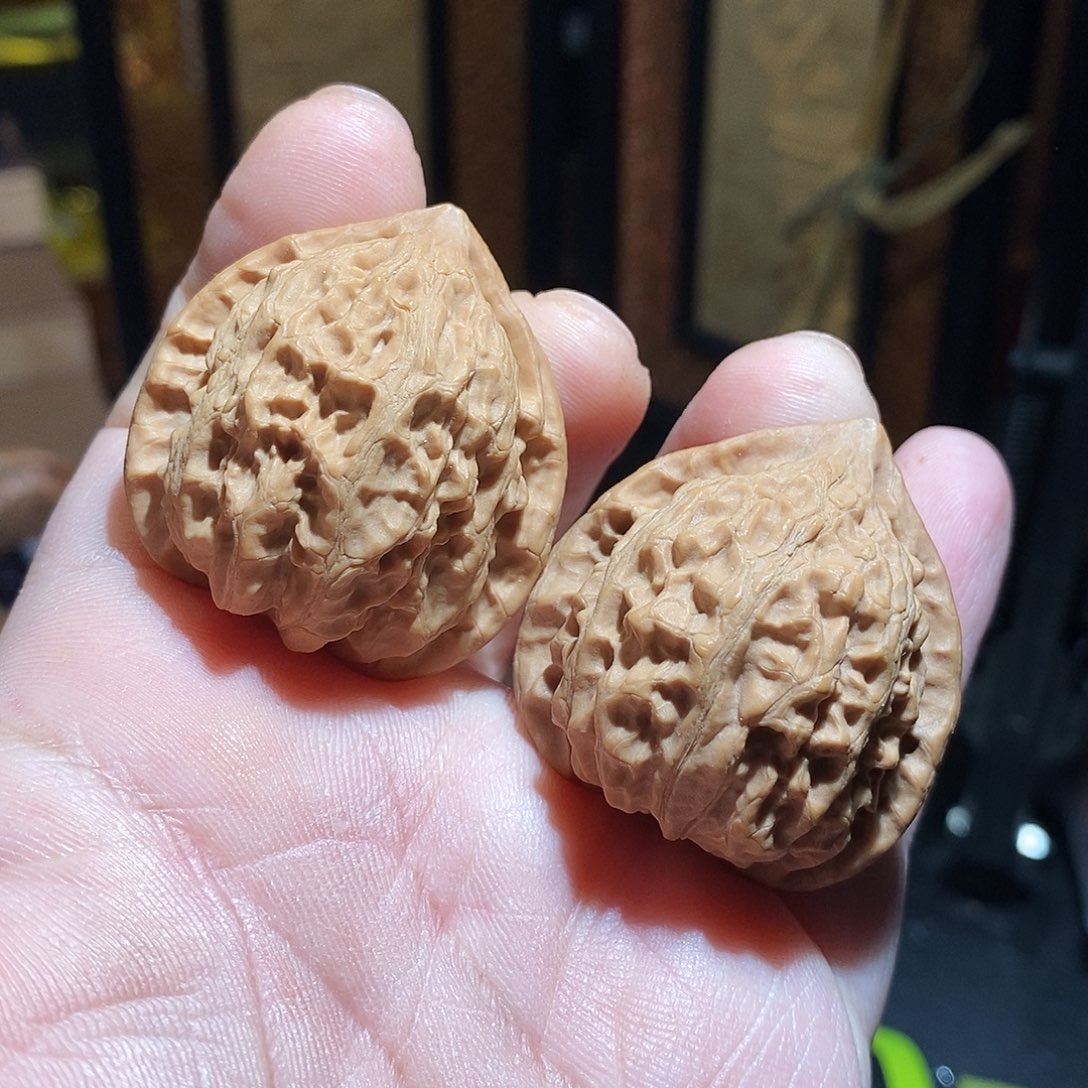 文玩核桃把件38金牛全品