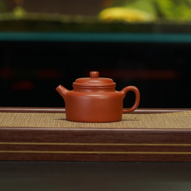 WWW朱泥[德钟220CC]宜兴黄龙山原矿手工紫砂壶