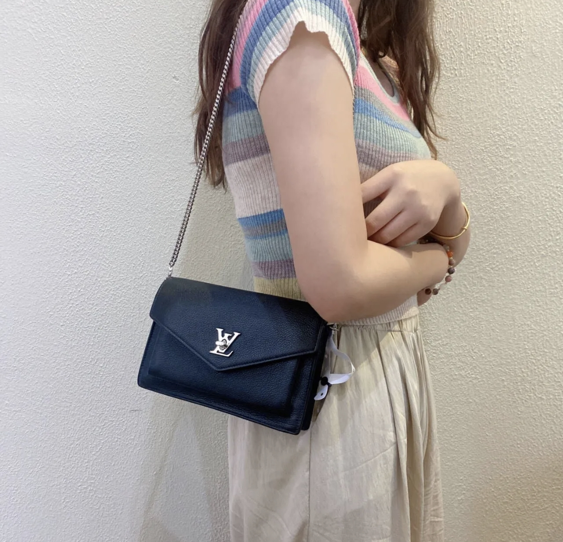 95新 LouisVuitton/路易威登 Lv lockme woc  全皮小链条包