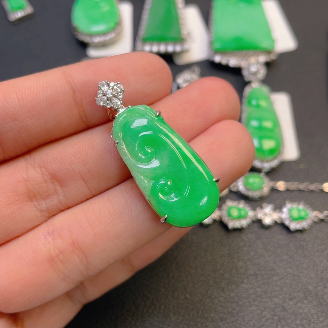 翡翠银S925镶嵌吊坠(不含链)