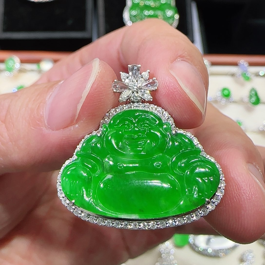 翡翠吊坠(不含链)18K金镶嵌