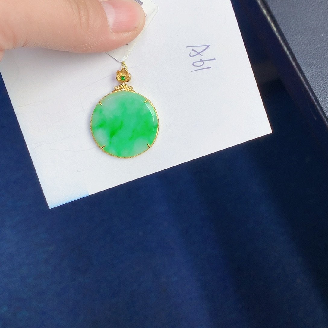 【闪购商品】翡翠颈饰18K金镶嵌0000000000