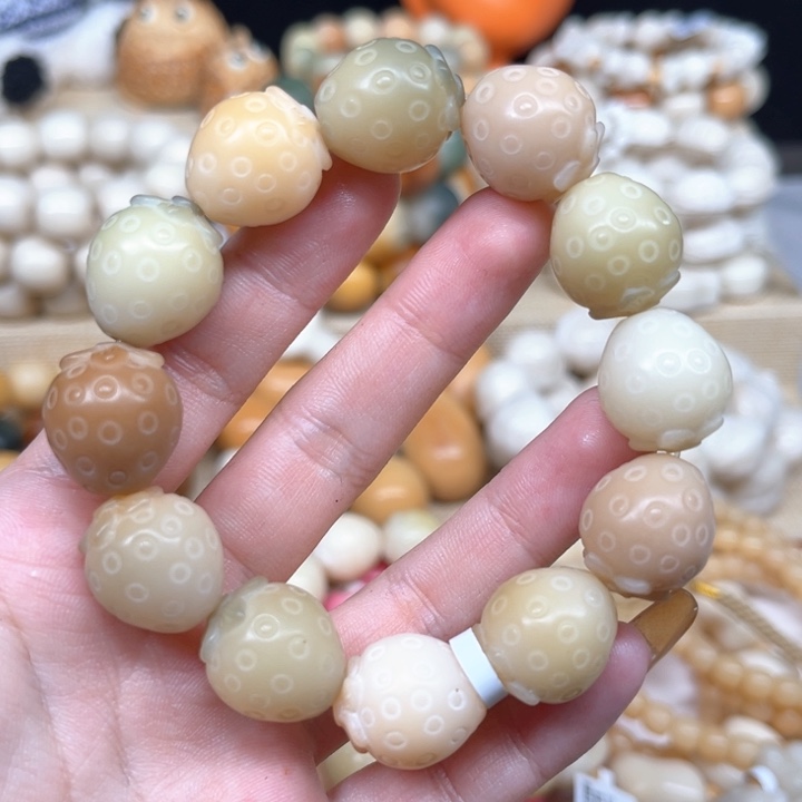 菩提根/象牙果手串草莓1.22 39