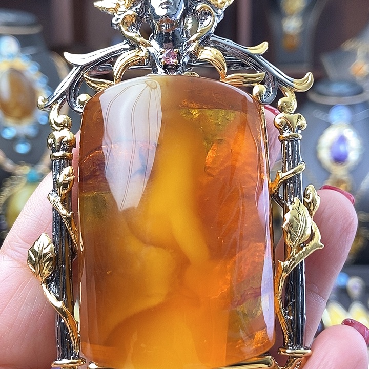 银S925镶嵌琥珀颈饰吊坠