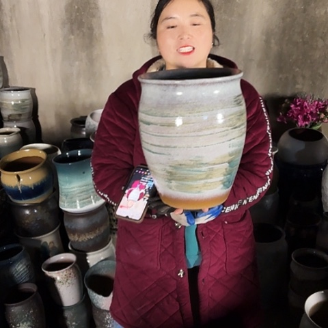 口25高31瑕疵盆子。 