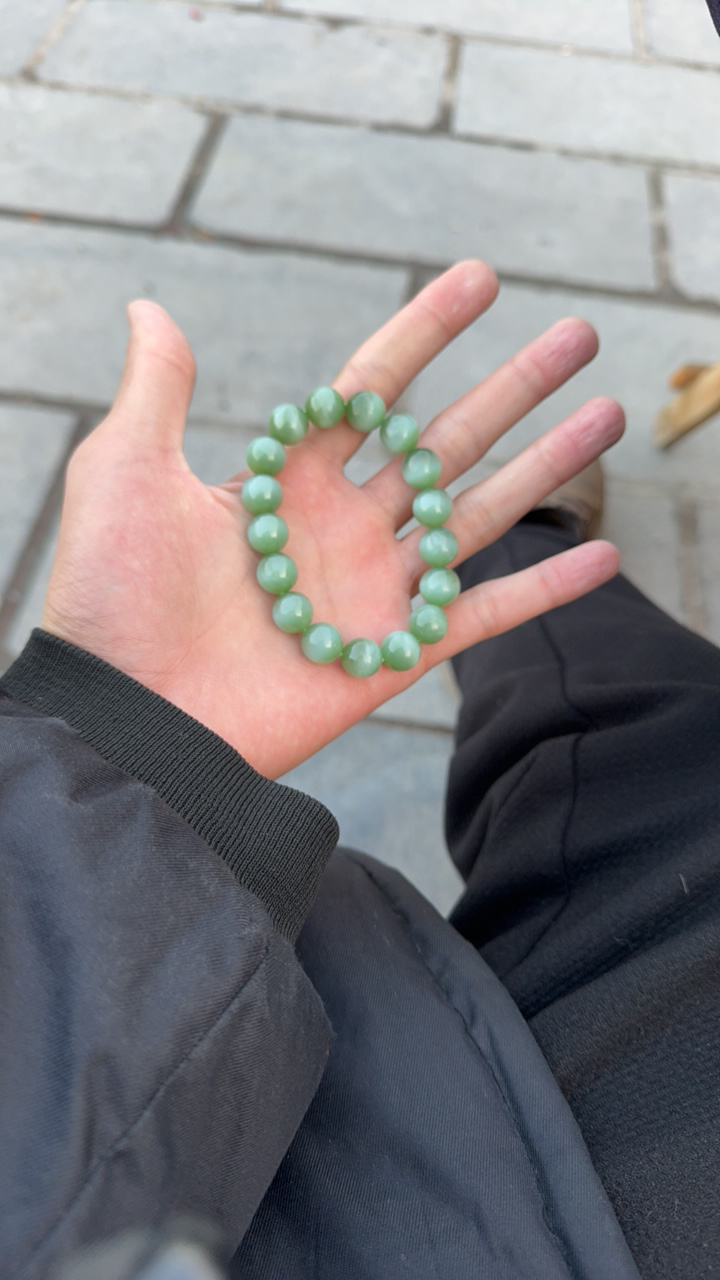 和田玉俄罗斯碧玉猫眼