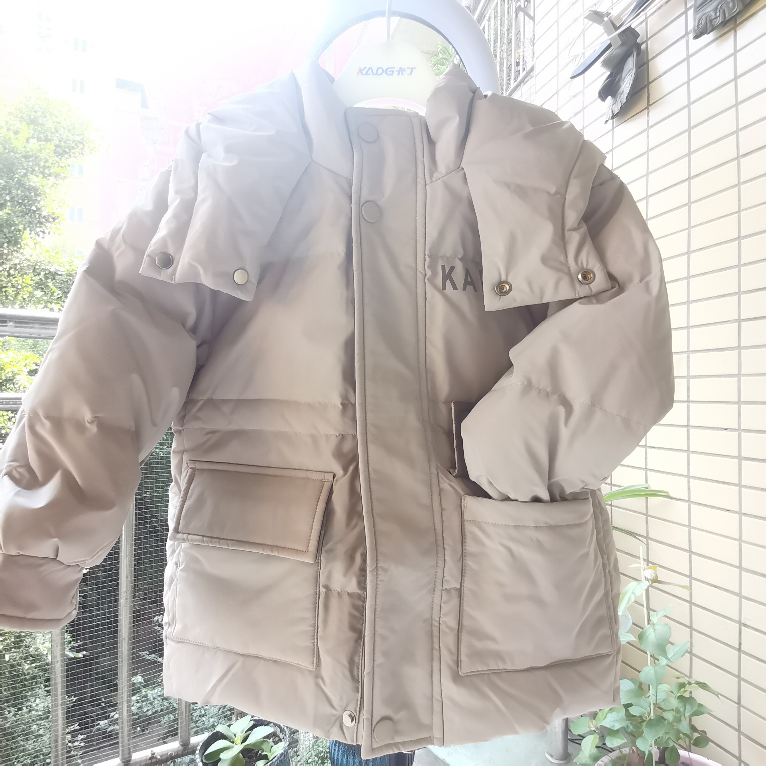 短款卡丁品牌白鸭外套绒韩版洋气加厚冬季外套白鸭绒保暖时尚