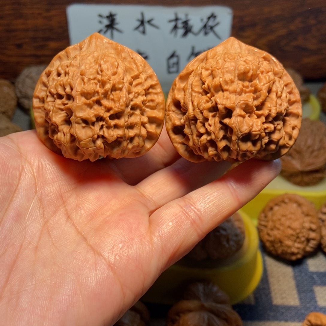 吊坠文玩核桃官帽精对 46