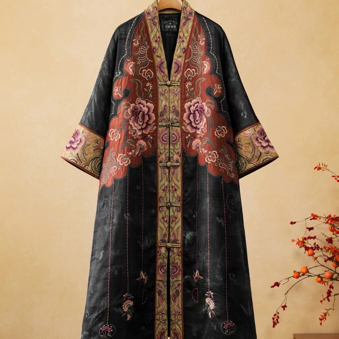 【芳菲】重工刺绣棉服255103