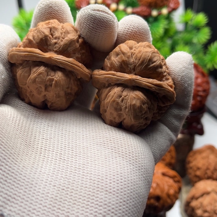 核桃蛤蟆头41文玩核桃