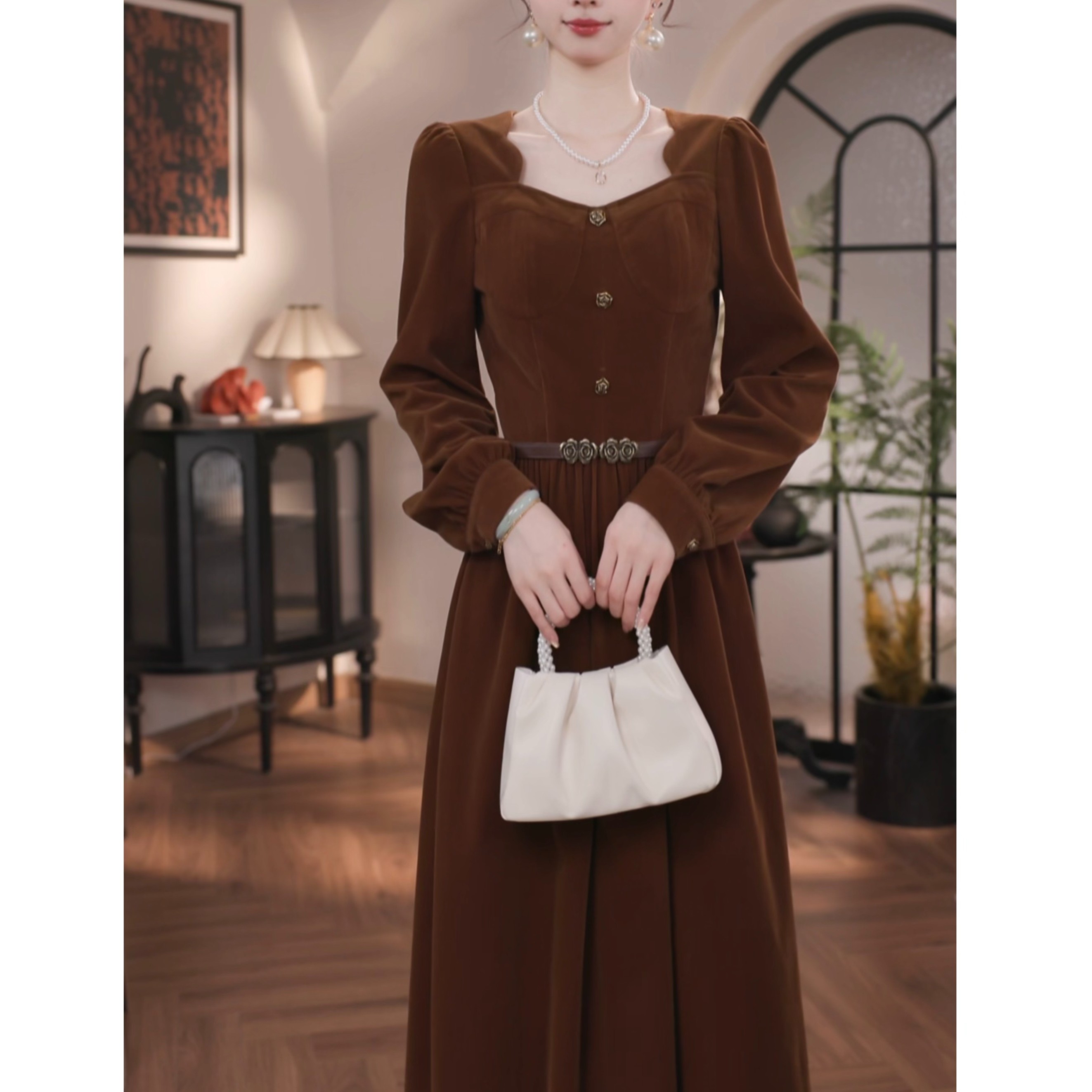 薇薇儿米粒-【焦糖布蕾】新款气质法式高级感显瘦复古长袖裙-50143K