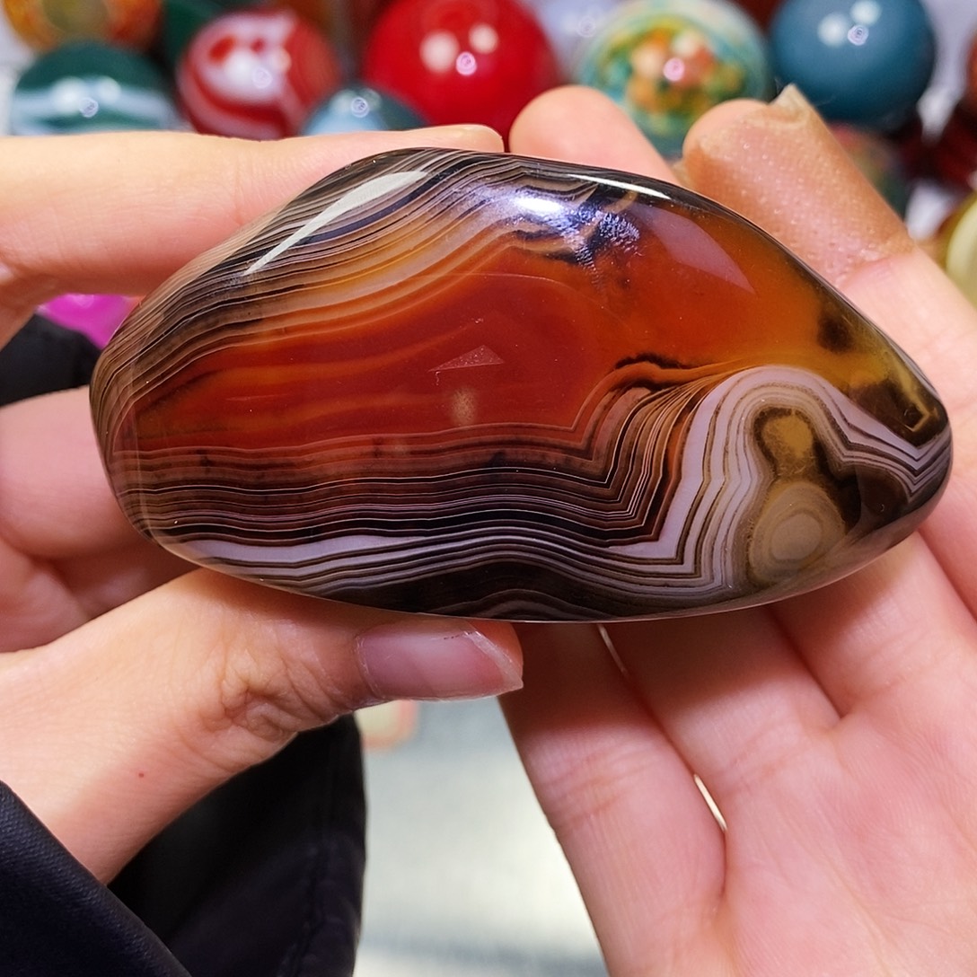 V***V玛瑙/玉髓未镶嵌珠宝奇石