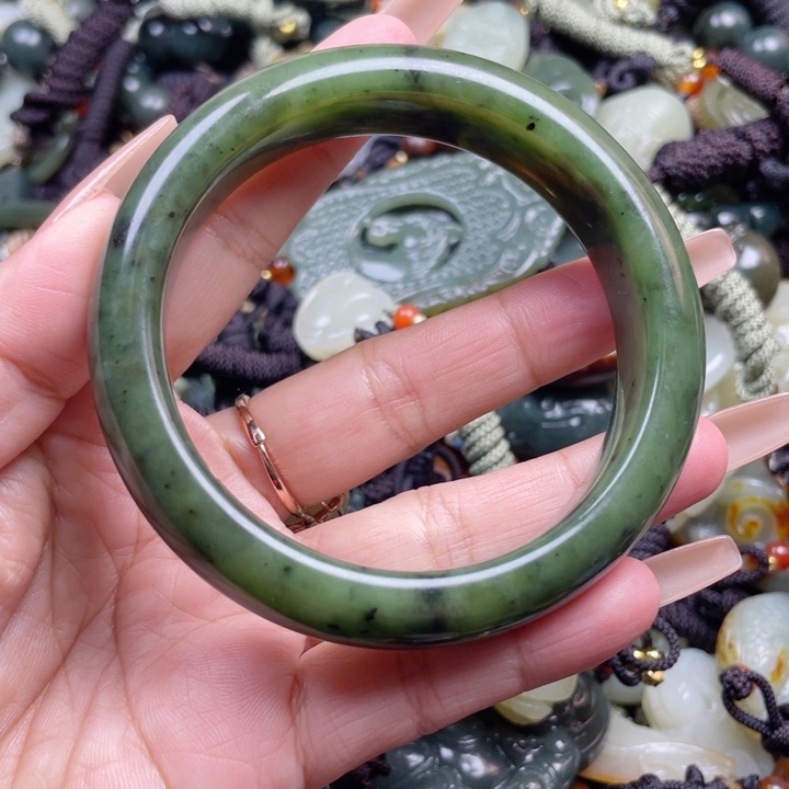 和田玉颈饰未镶嵌59