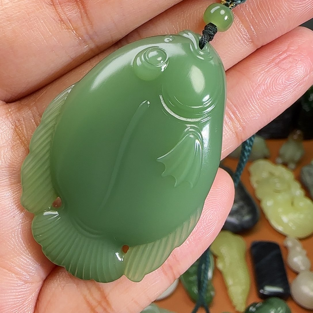 和田玉颈饰未镶嵌憨*