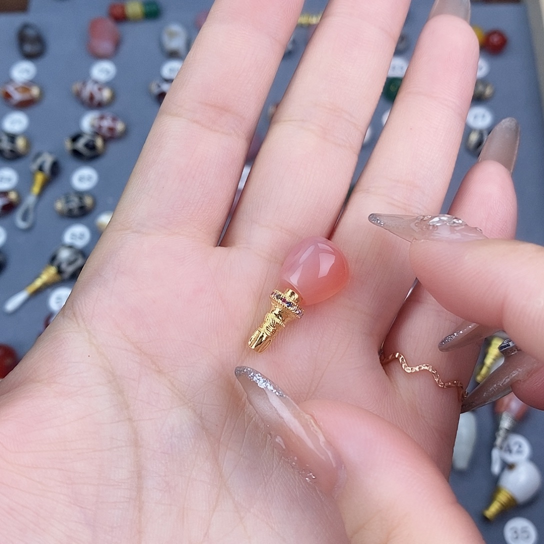 玛瑙/玉髓饰品合金