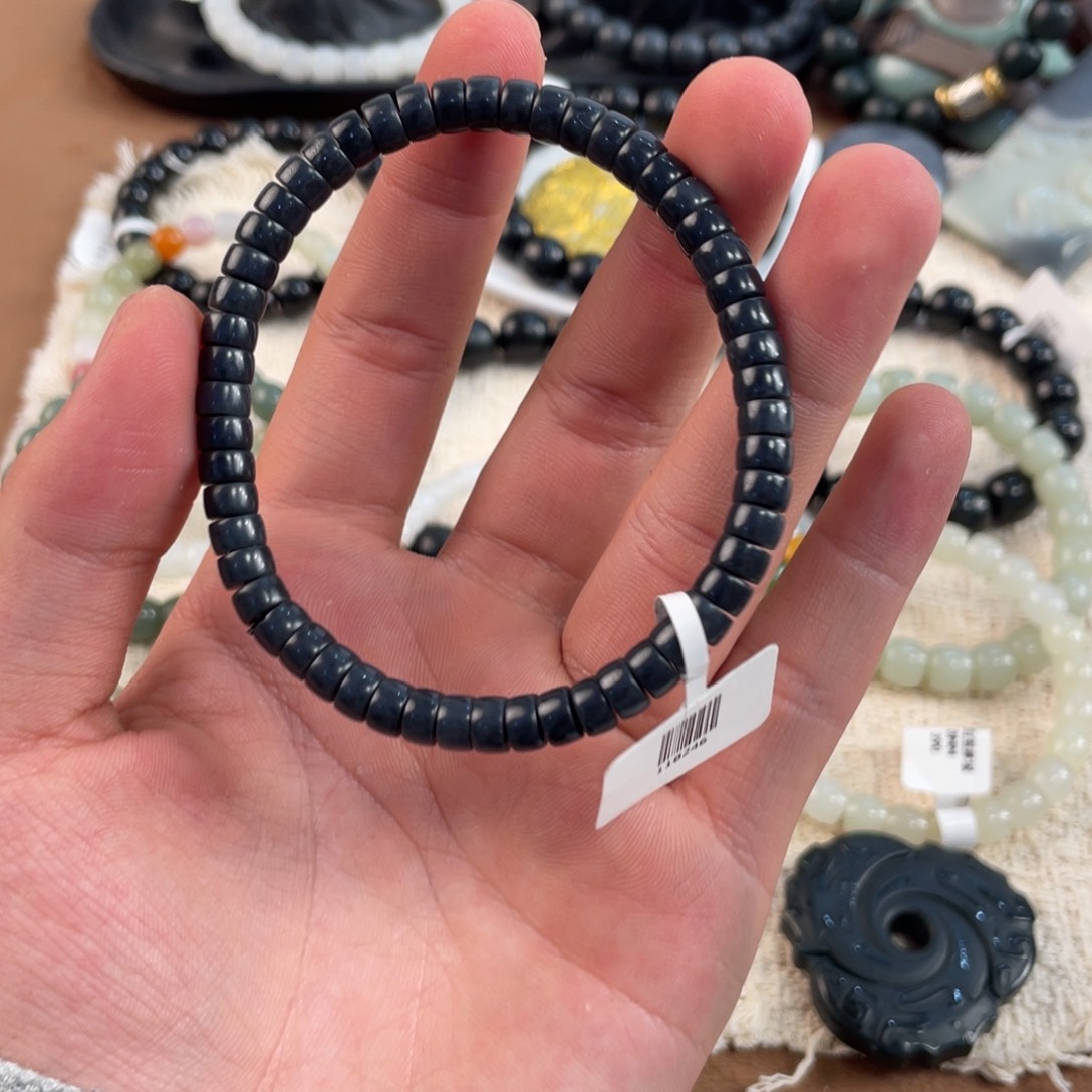 未镶嵌手链和田玉