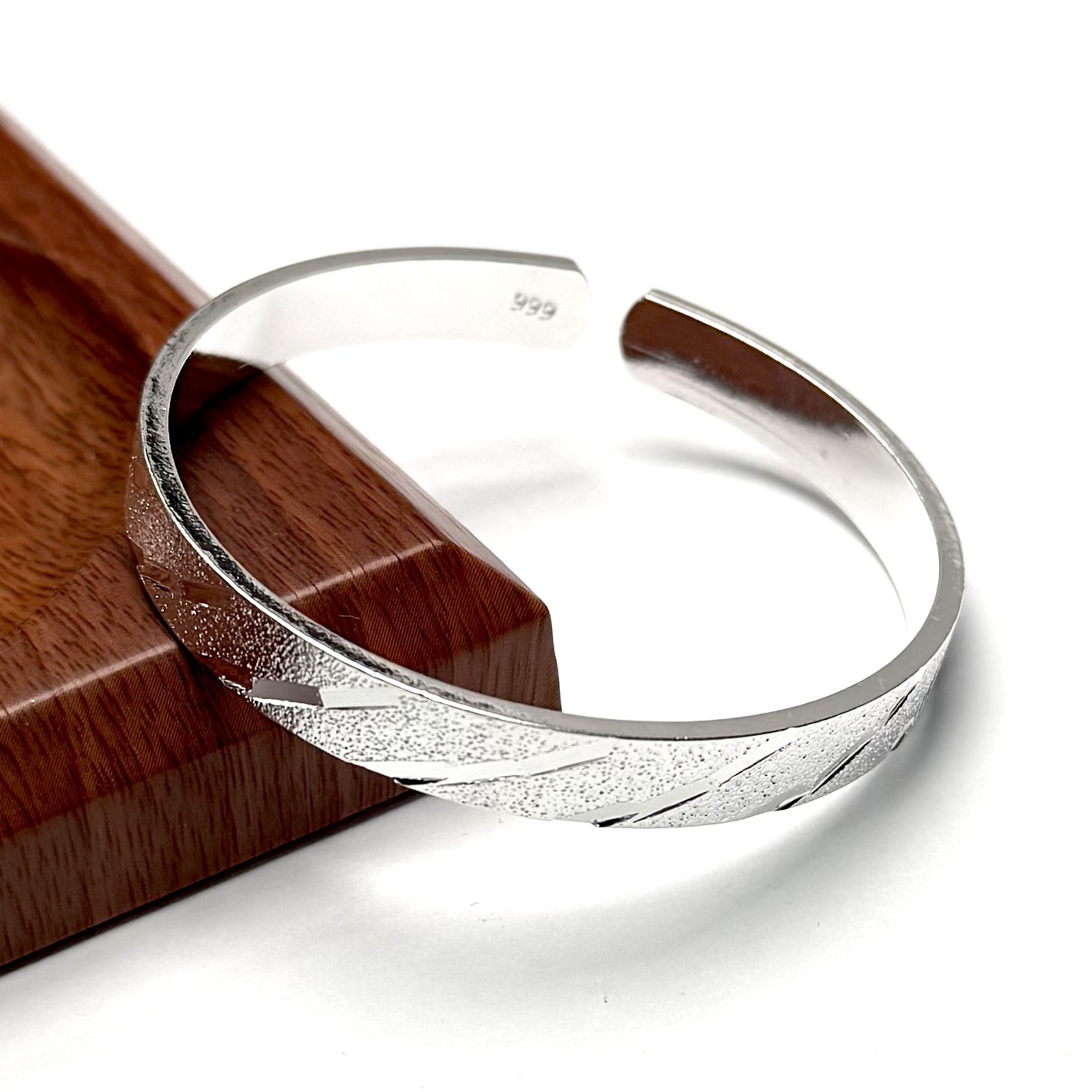 欧标贵银通宝手镯臻藏-t270