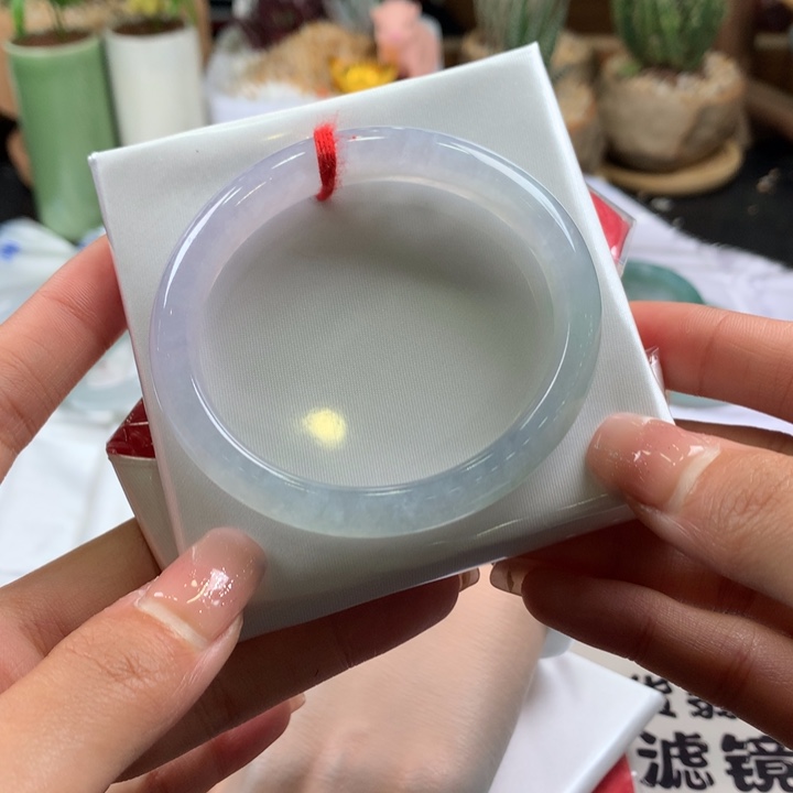 翡翠未镶嵌手镯55贵妃