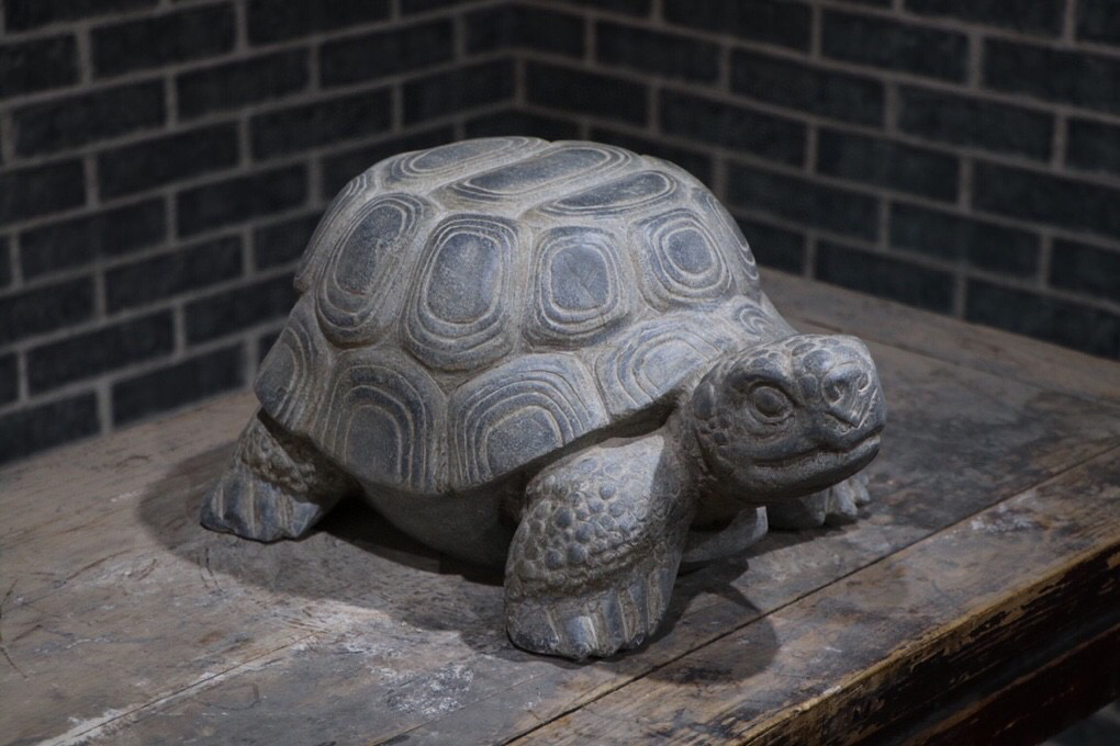 【青石雕刻长寿龟摆件】长37厘米，宽27厘米，高20厘米！