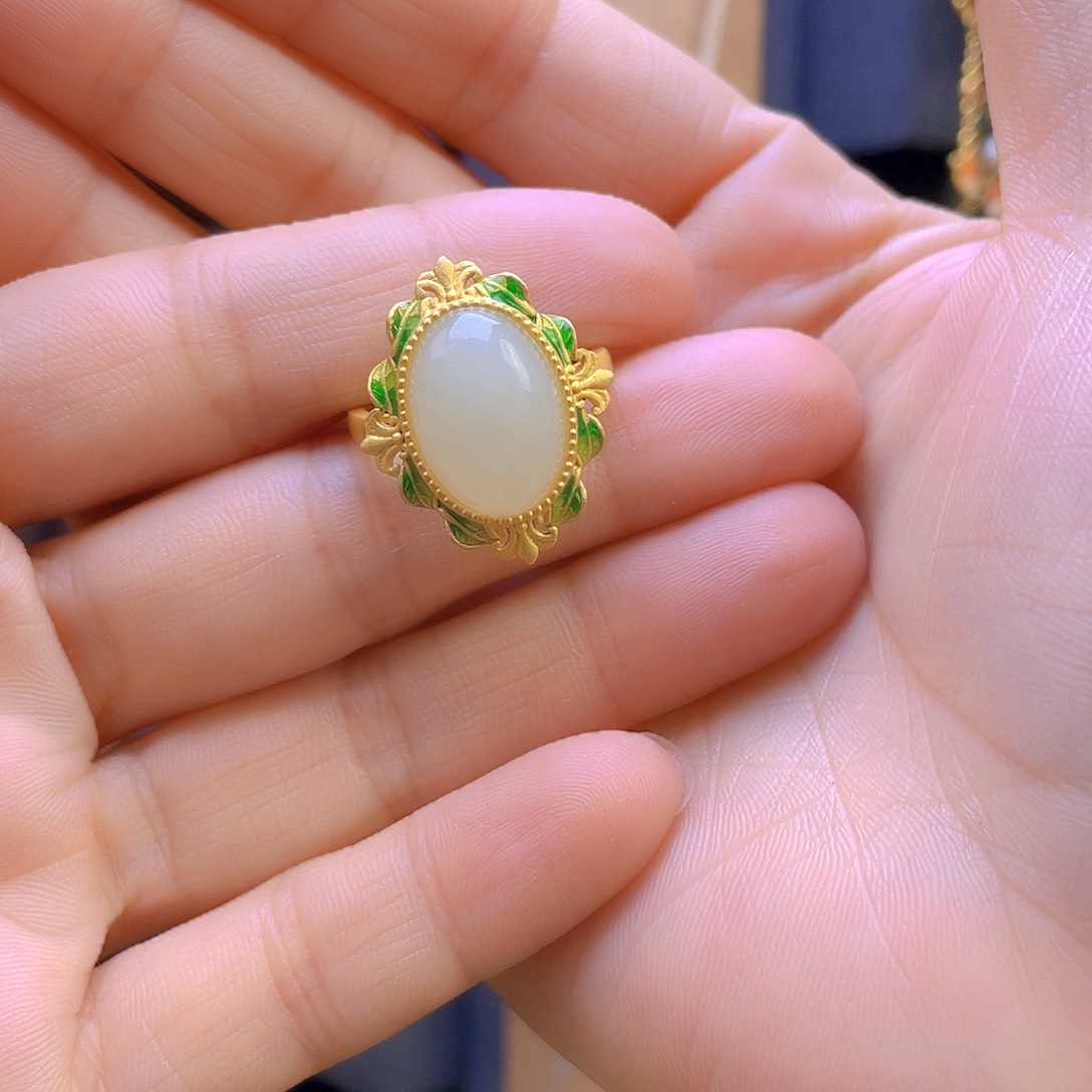 和田玉戒指银S925镀金镶嵌