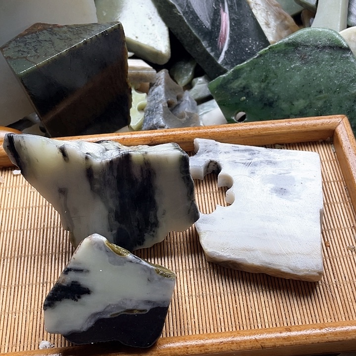 和田玉挂件未镶嵌