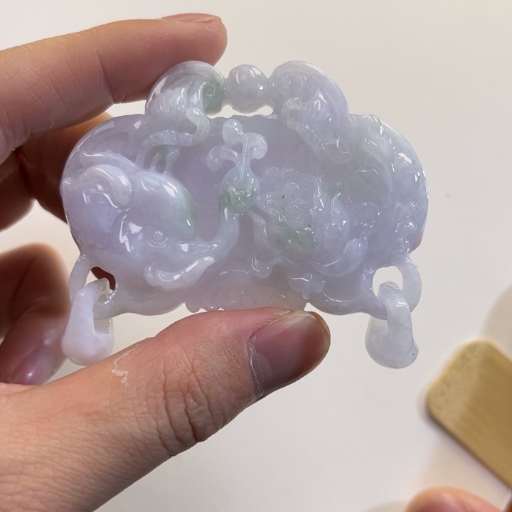 翡翠吊坠(赠链)未镶嵌代编织